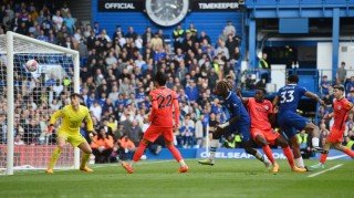  道格拉斯-路易斯点射维拉主场险胜布莱顿保欧战