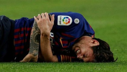 PA视讯- 罗马德比火药味十足，迪巴拉伤退牵动球迷心  